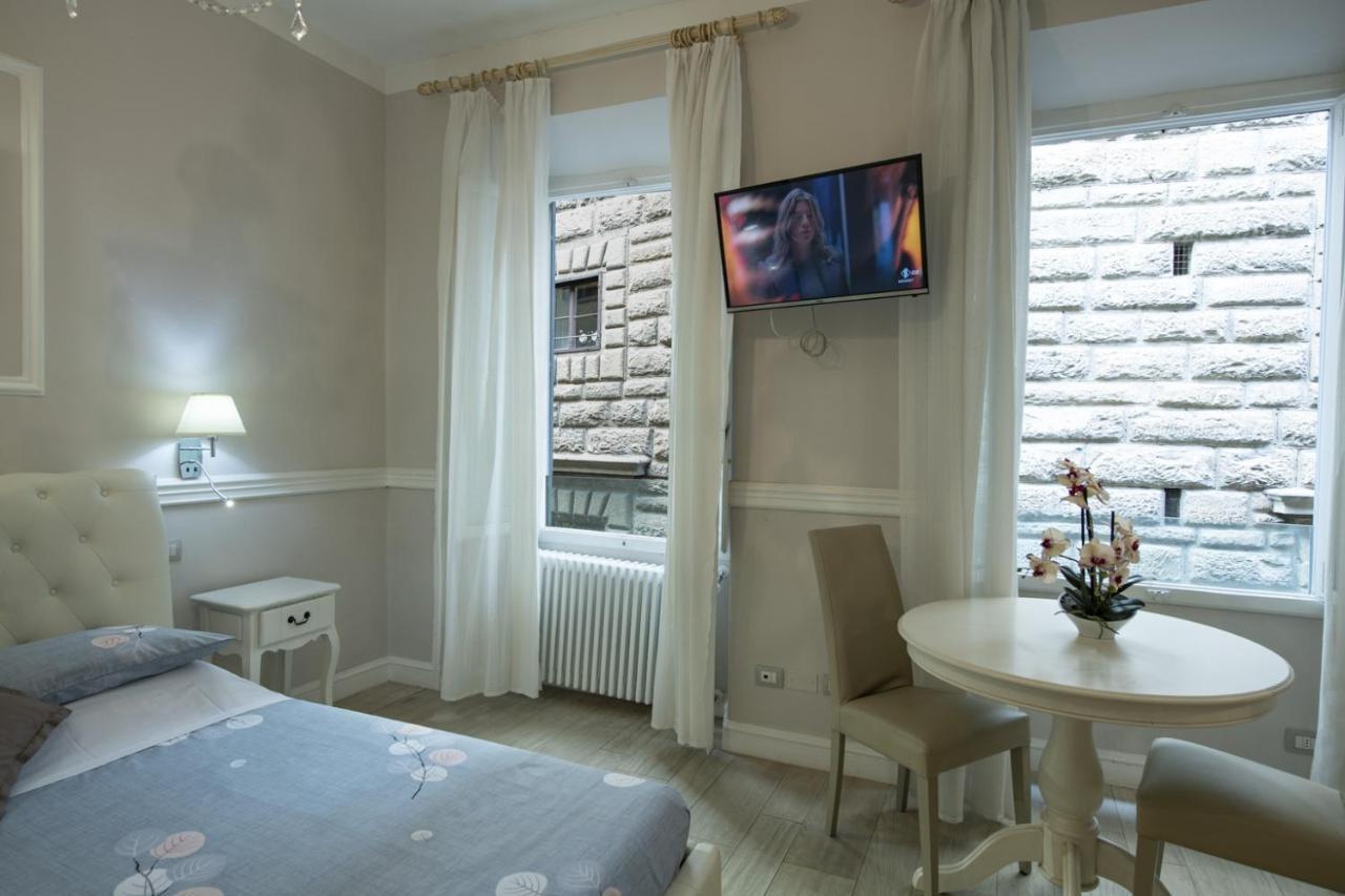Mamo Florence - Leoni Di Firenze Apartments Luaran gambar